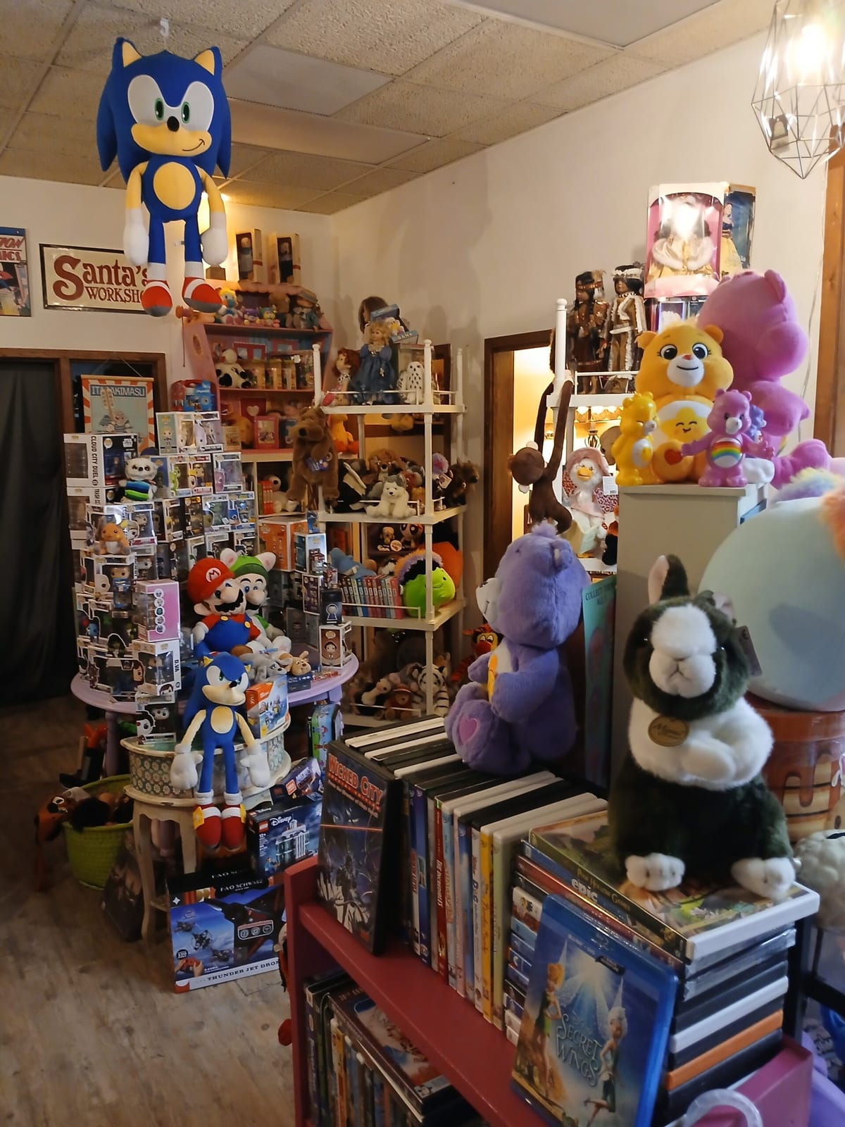 Toylapalooza Provides Unique Collectables