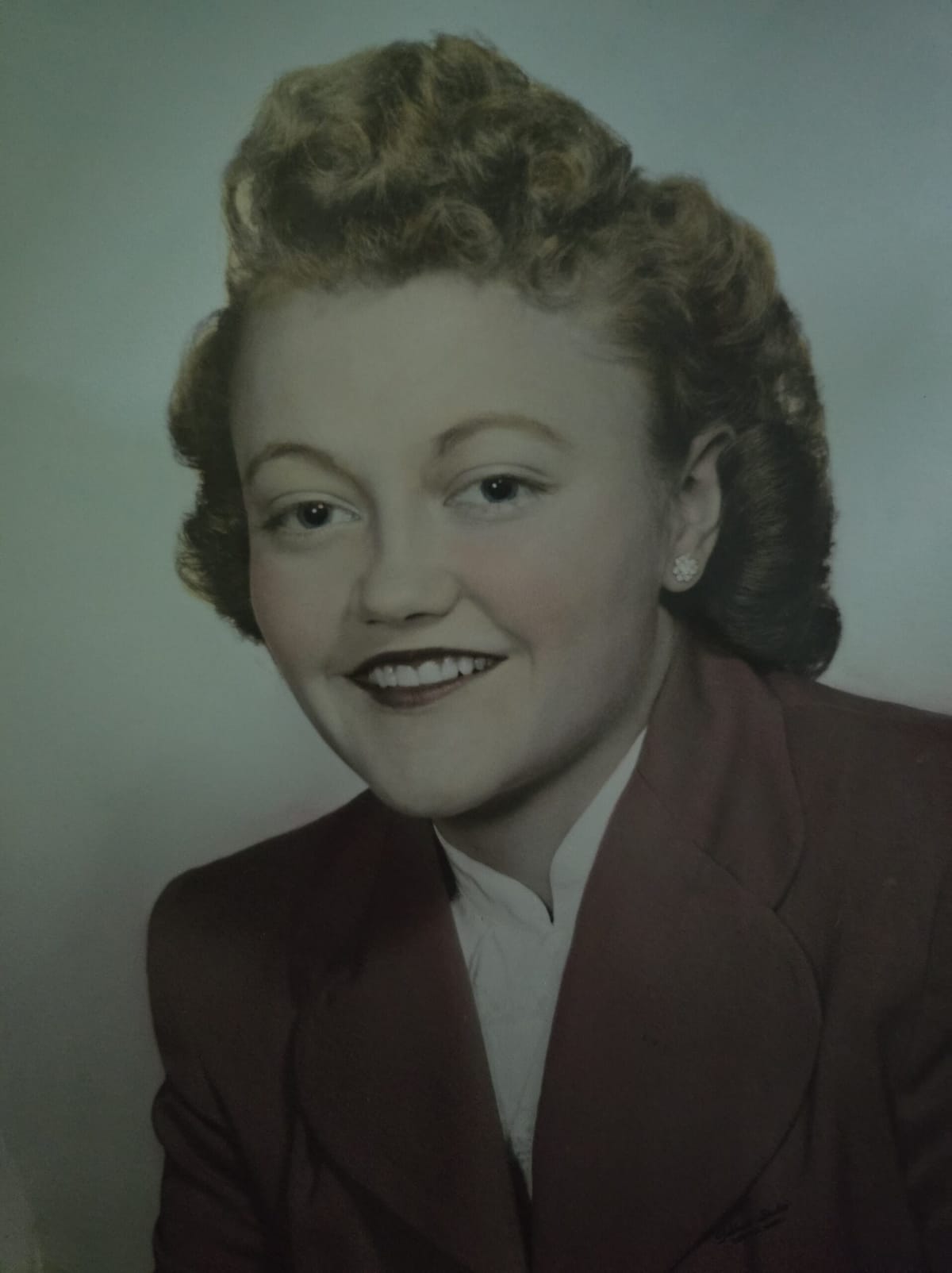 Obituary of Mary Lu (Gaines) Wentworth