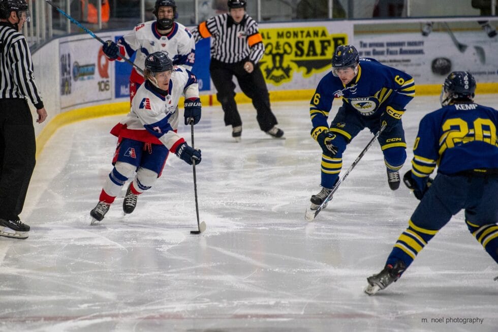 Americans Now 12-1 at Home After Edging the #2 Sheridan Hawks, 3-2
