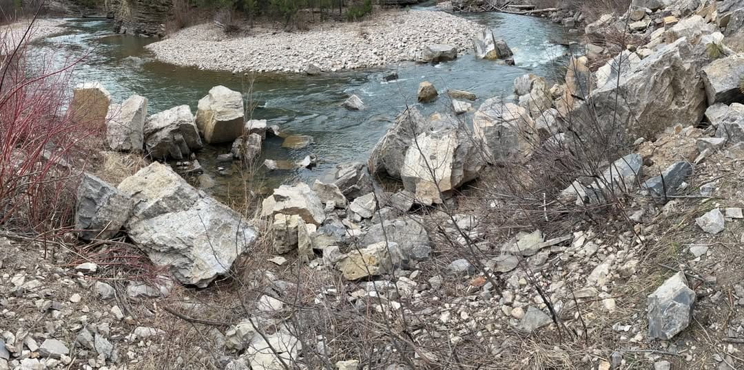 Rock Obstacles Reported in Belt Creek and Hiking Trail at Sluice Boxes State Park