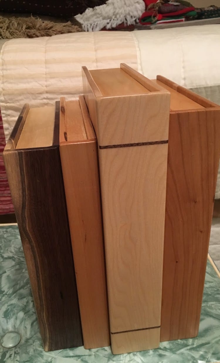 Handcrafted Urns and Caskets in Vaughn