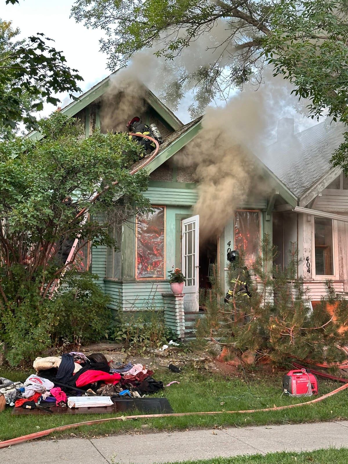 Early Morning House Fire at 406 6th Ave S