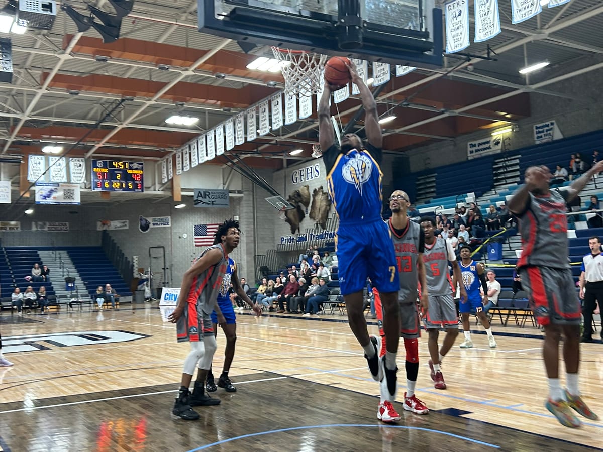 Cushingberry provides the game-winning layup against the Seattle Super Hawks