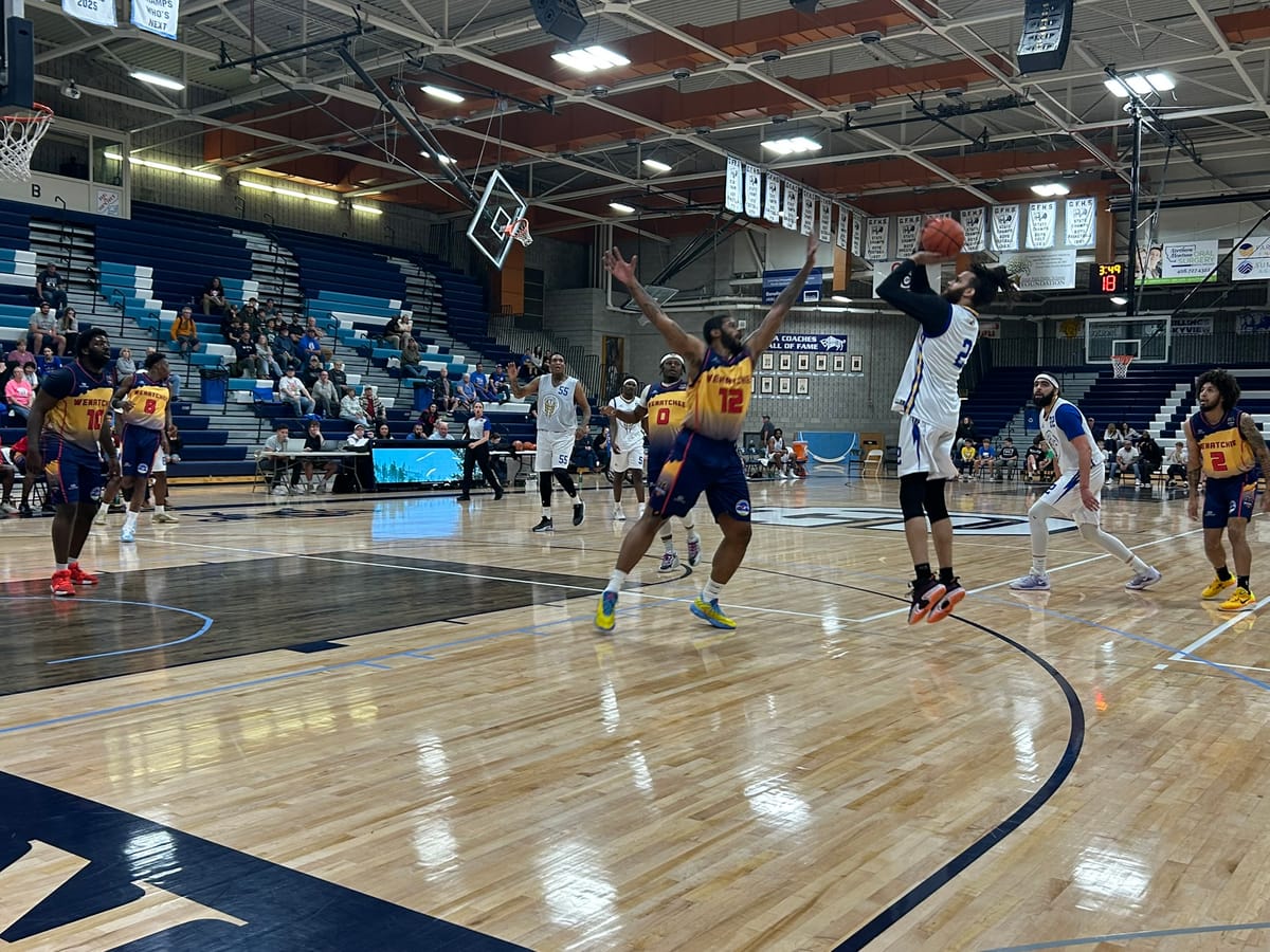 Great Falls Utilizes Second Half to Get by the Wenatchee Bighorns for Their 20th Win