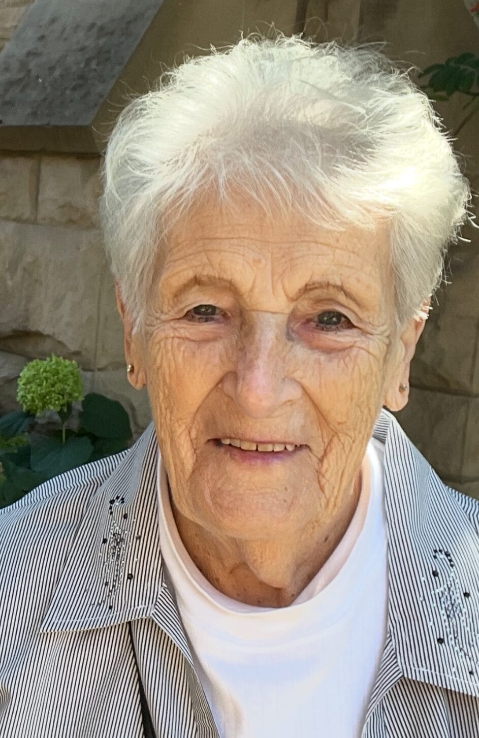 Obituary of Loretta Mary Winters