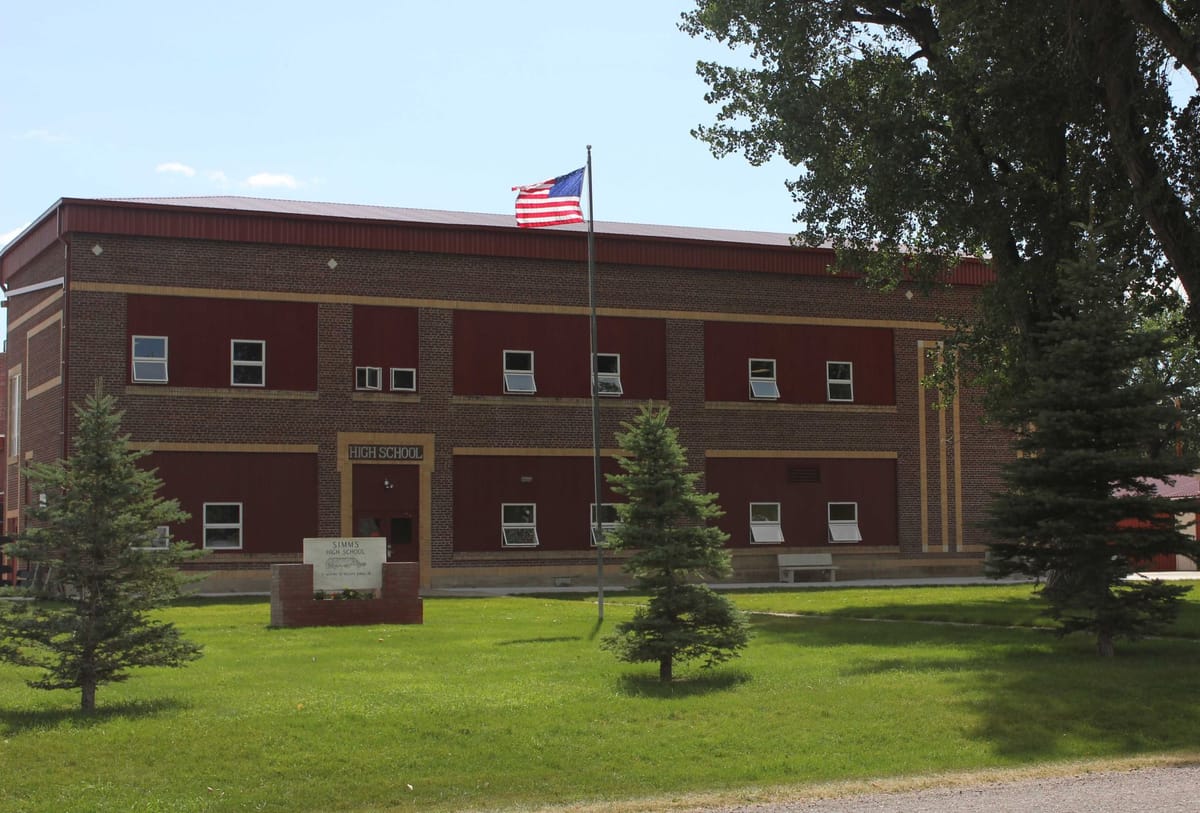 Simms High School Recognizes Seniors