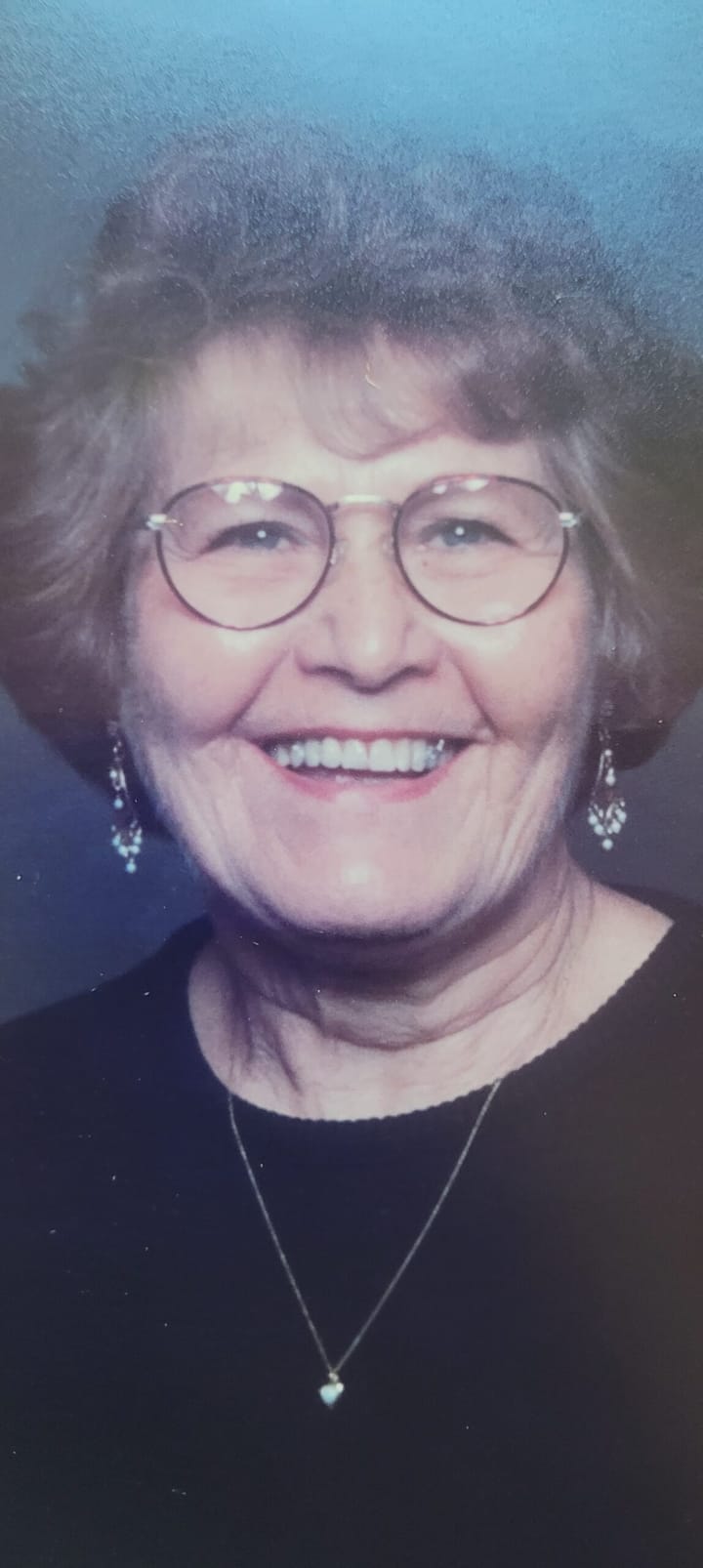 Obituary of Velma Oakland