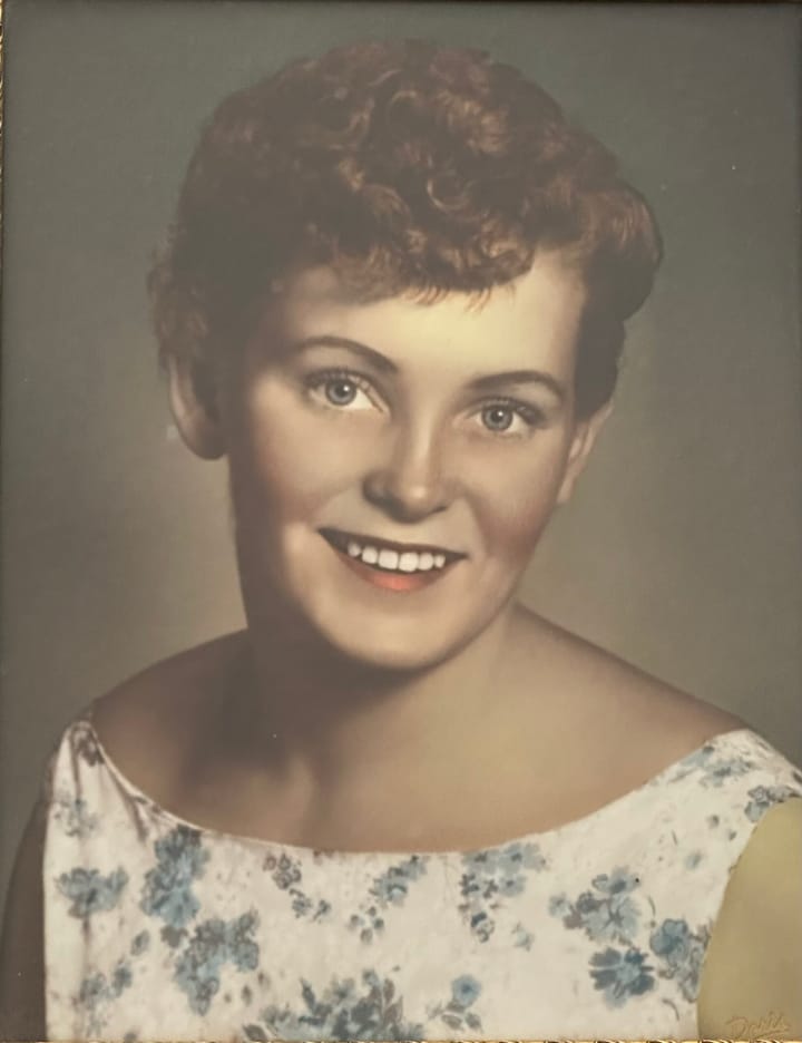 Obituary of Lois Richards