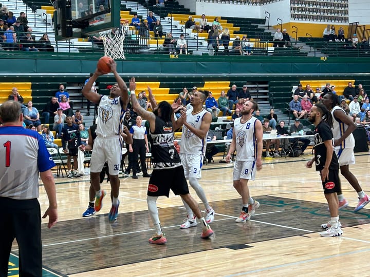 Wenatchee turns back the Electric, 104-97