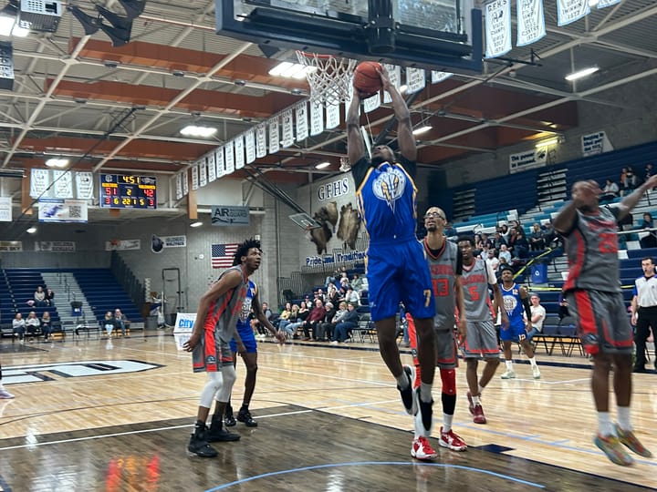 Cushingberry provides the game-winning layup against the Seattle Super Hawks