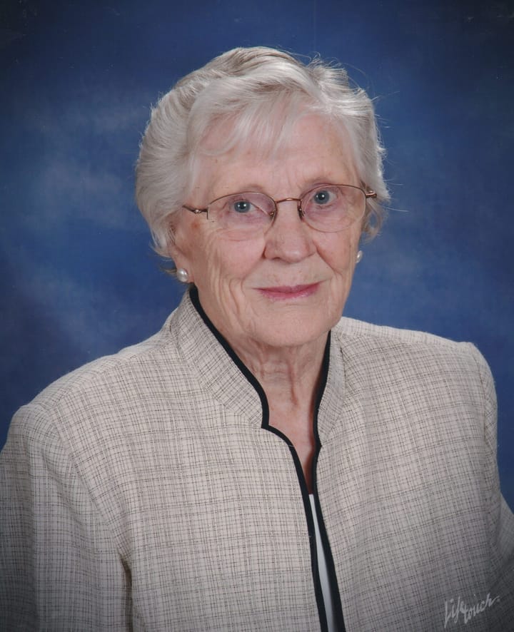 Obituary of Violet Nell